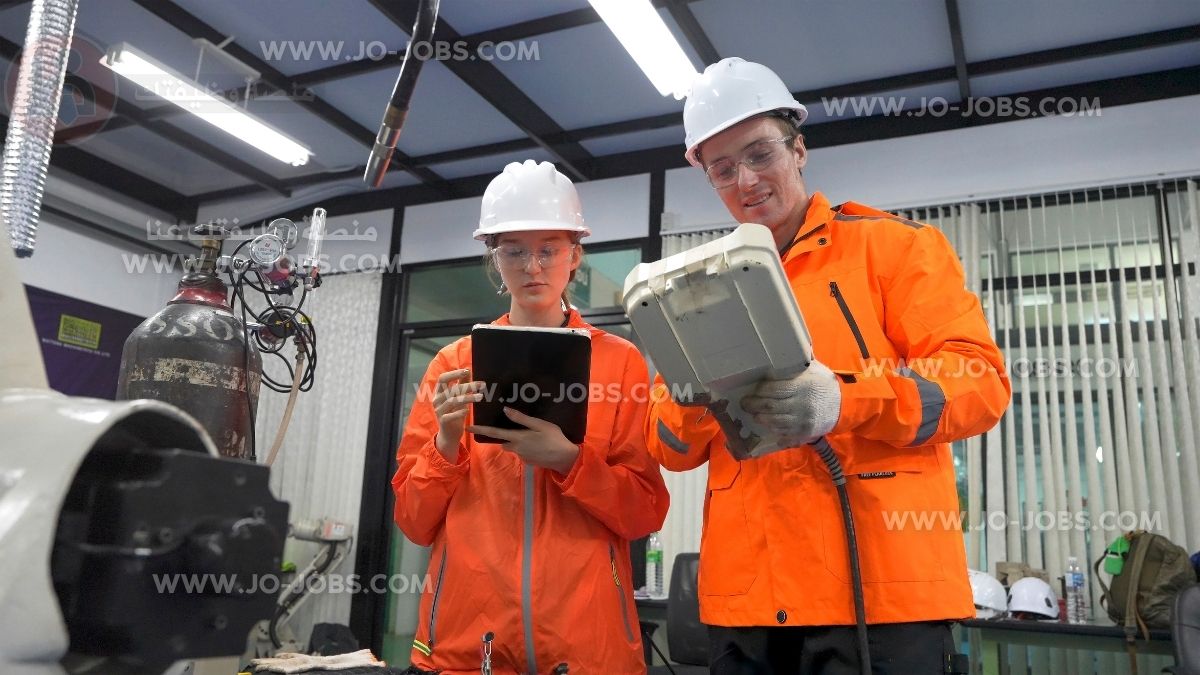 فرص تشغيل فنية مميزة: شركة صناعية رائدة تبحث عن فني مختبر في الجيزة